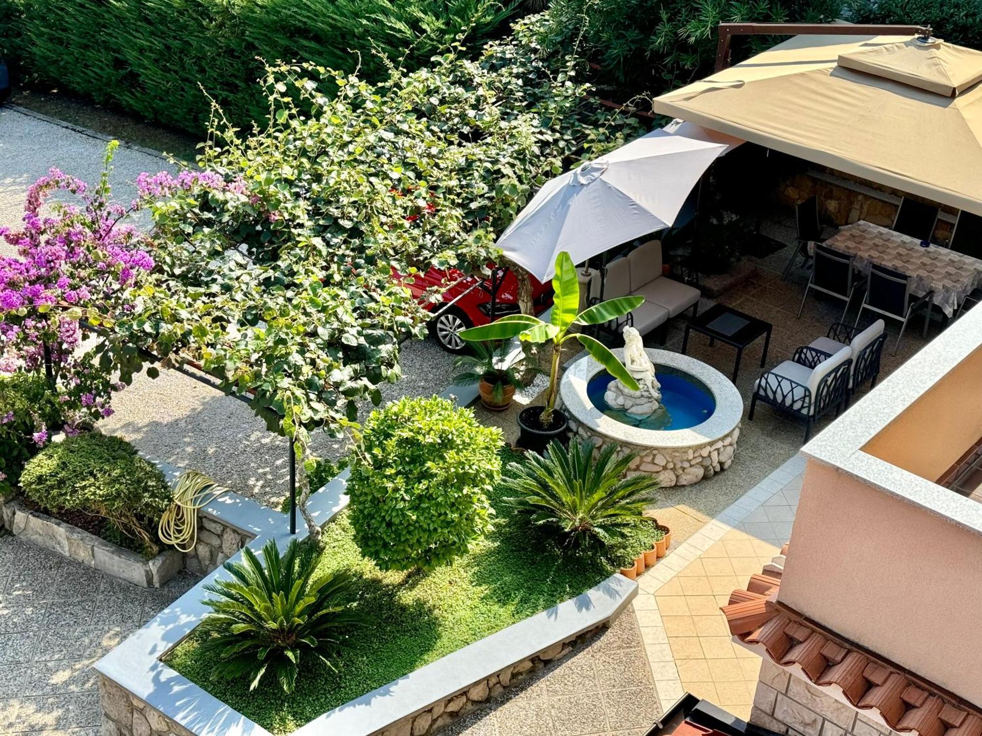 Guest House Deskovic Mošćenička Draga Exteriör bild